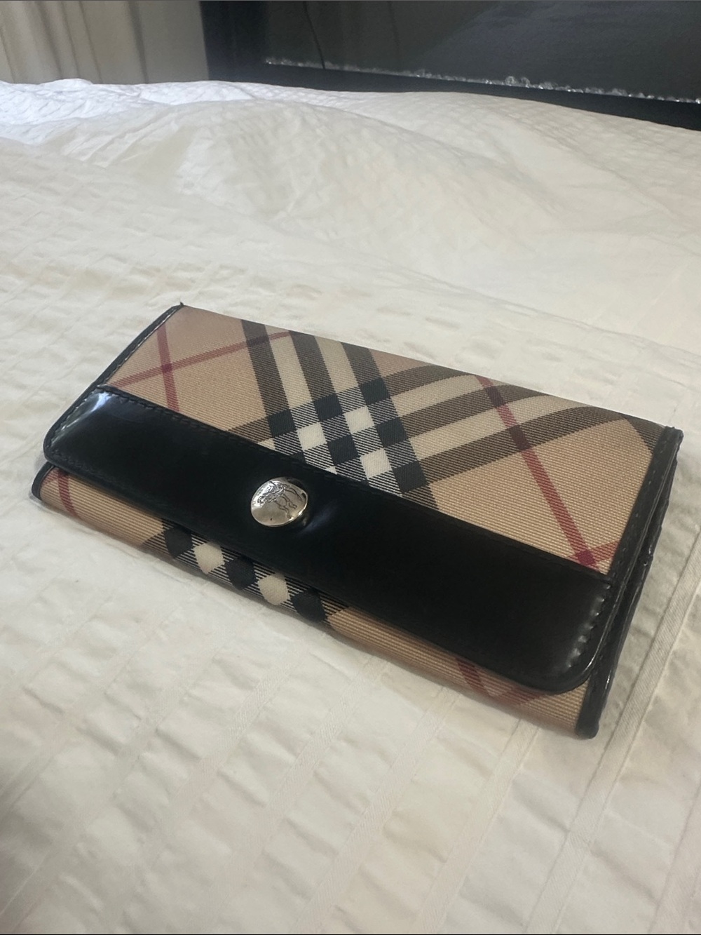 Burberry Nova Fold-Over Wallet in Beige and Black